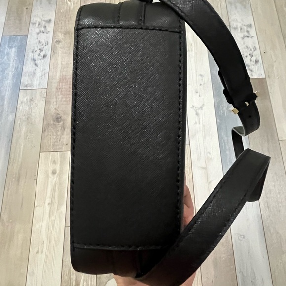 💥Elegant Kate Spade crossbody purse - Picture 5 of 7